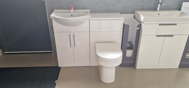 bathroom showroom